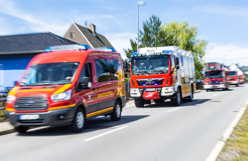 Blaulichtfahrt des Löschzuges der Feuerwehr Thalheim